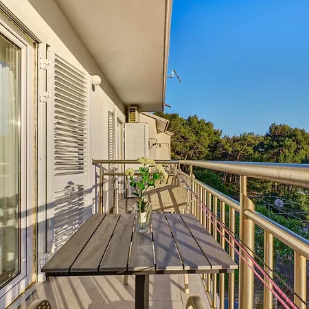 Eden Sea View Rooms Mali Losinj