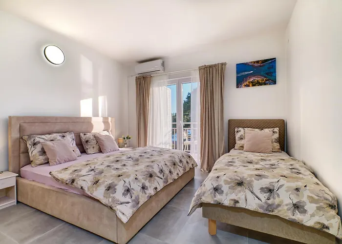 Eden Sea View Rooms 3* Mali Losinj