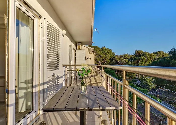 Eden Sea View Rooms Mali Losinj