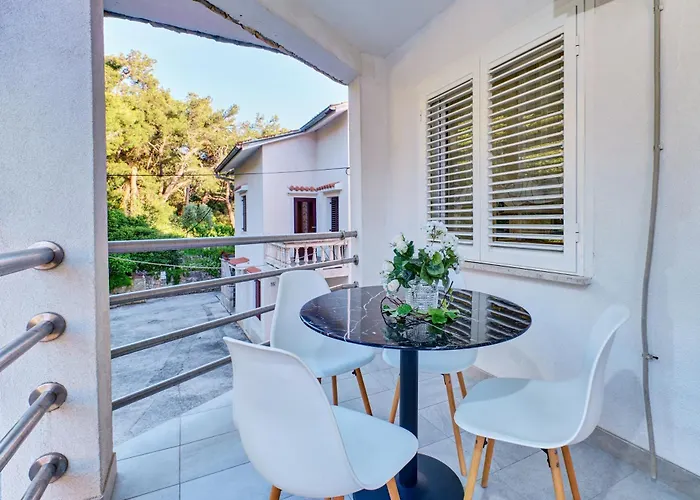 Eden Sea View Rooms Guest house Mali Losinj