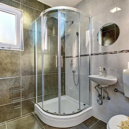 Guest house Eden Sea View 3*