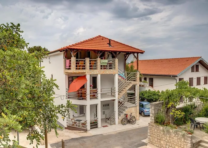 Eden Sea View Rooms Мали-Лошинь